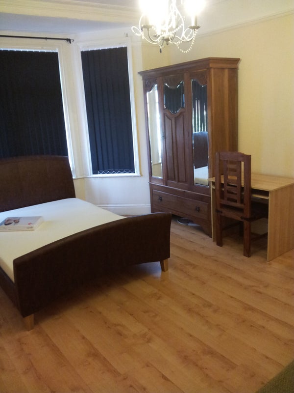 '1 XL Room Aigburth sefton park all bills inc' Room to Rent from SpareRoom