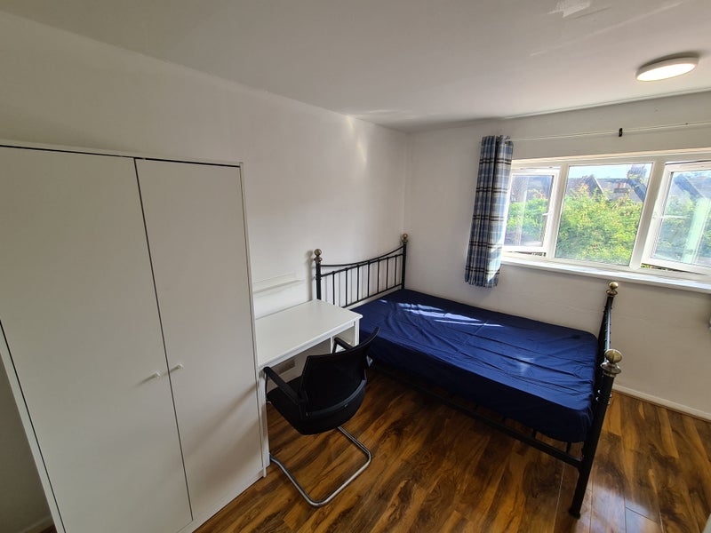 'Double single Room In Plaistow' Room to Rent from SpareRoom
