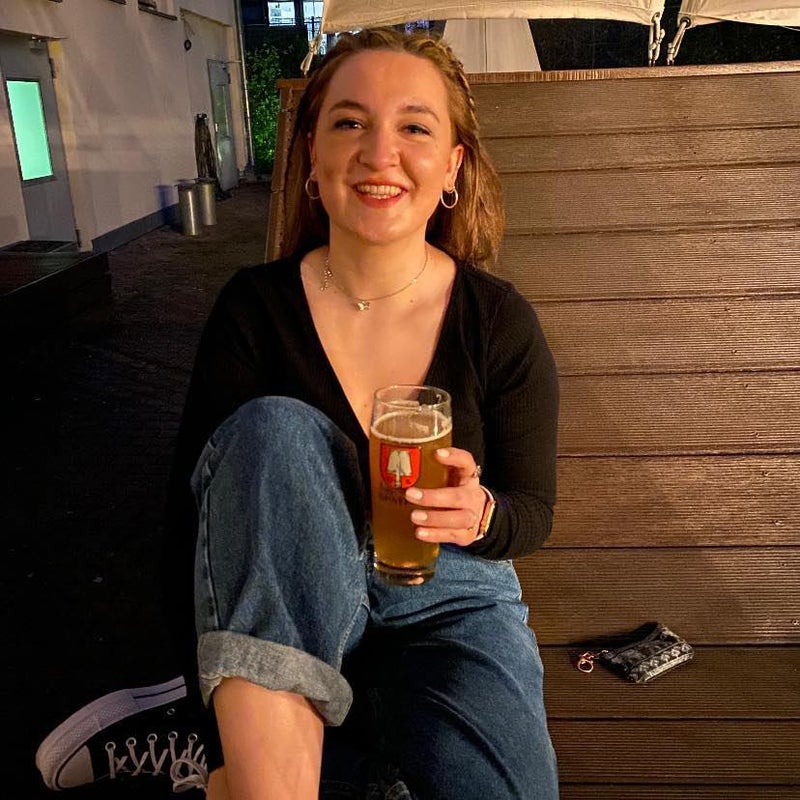 'Looking for a house share/buddy up! ' Flatmate from SpareRoom
