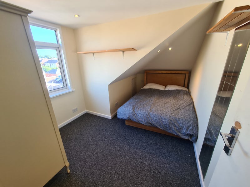 'Room to let in Pokesdown / Room to Rent from SpareRoom