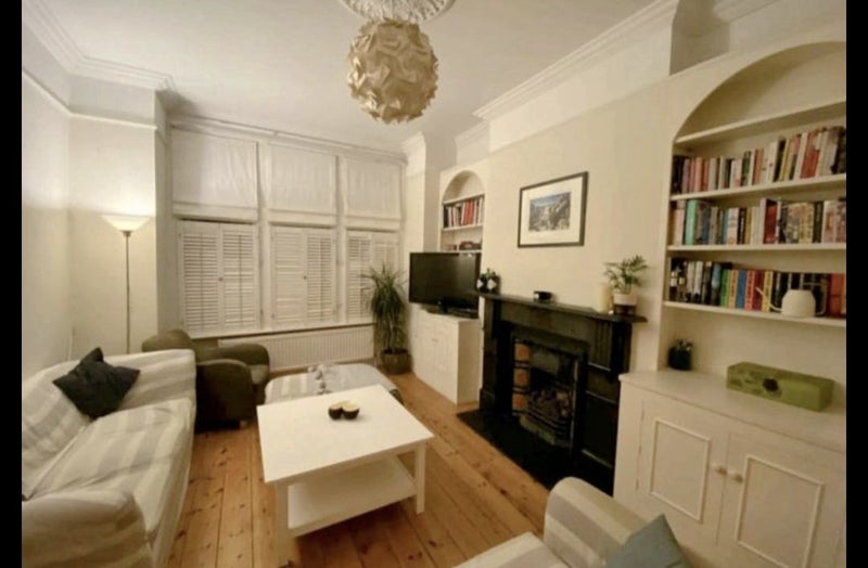 ' Large double room in heart of Clapham ' Room to Rent from SpareRoom