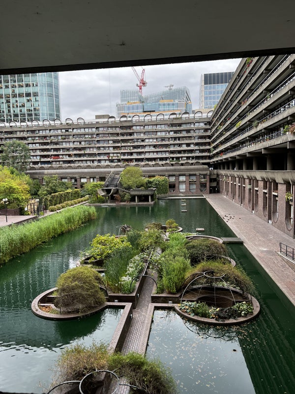 'Spacious studio in the Barbican Estate' Room to Rent from SpareRoom