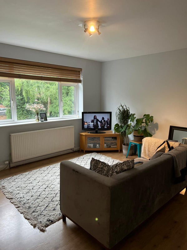 'Double Room to rent in West Didsbury with parking' Room to Rent from