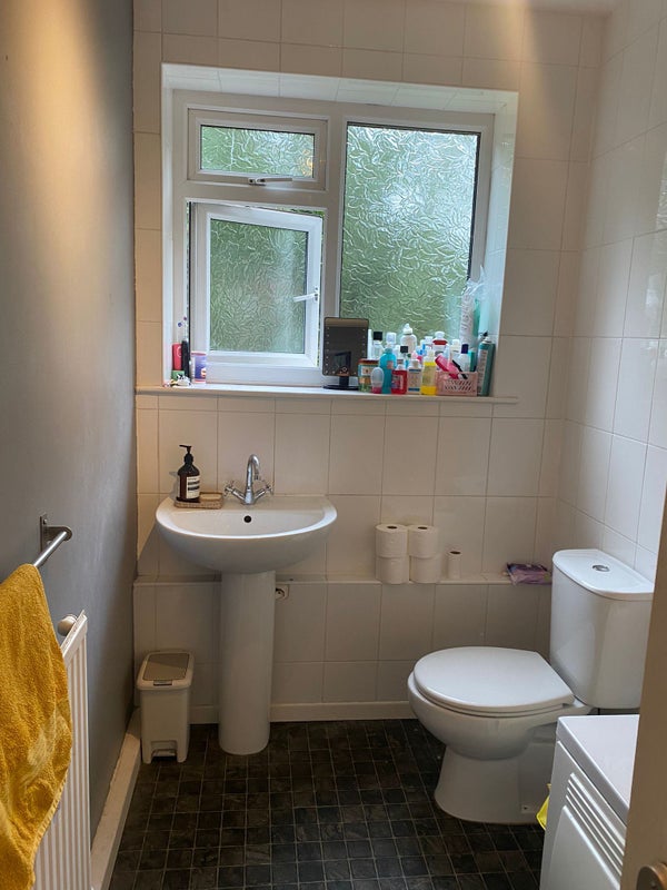 'Double Room to rent in West Didsbury with parking' Room to Rent from