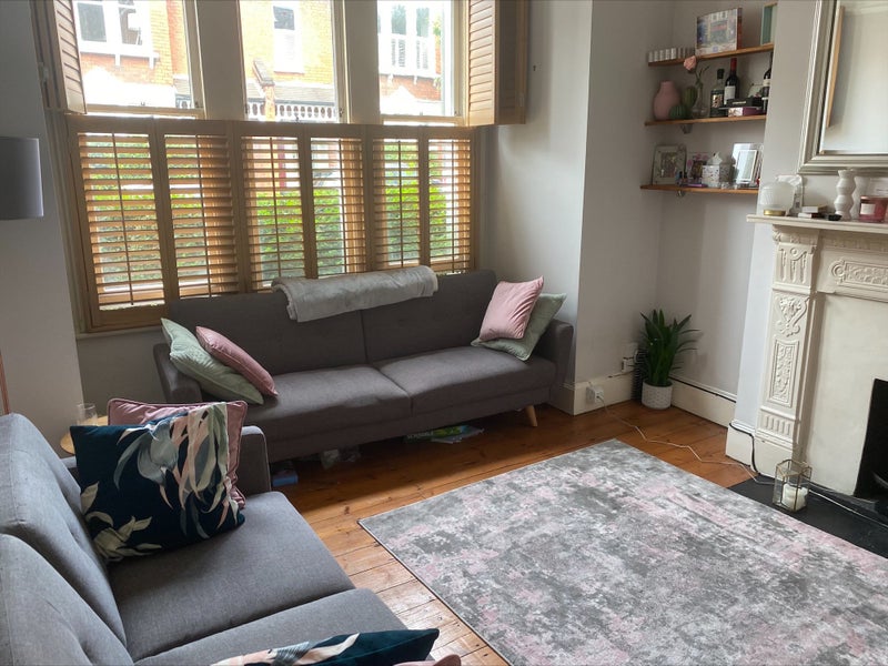'2 Bed Whole Flat Clapham South' Room to Rent from SpareRoom