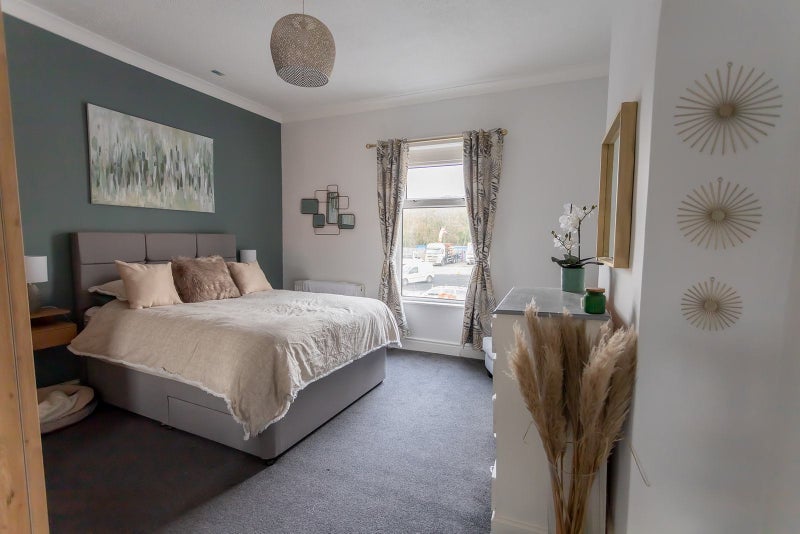 'Large Double Bed in Lower Darwen' Room to Rent from SpareRoom