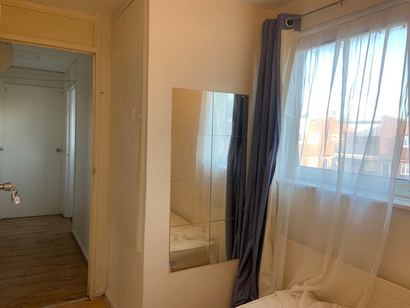'Single Room in Blackwall All Bills Included' Room to Rent from SpareRoom