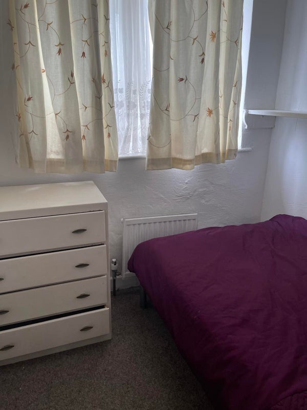 ' One Single Boxroom For Rent' Room to Rent from SpareRoom