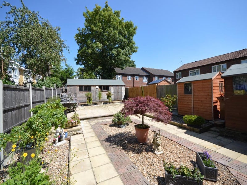 '1 DoubleRoom To Let Sutton Town Great Price' Room to Rent from