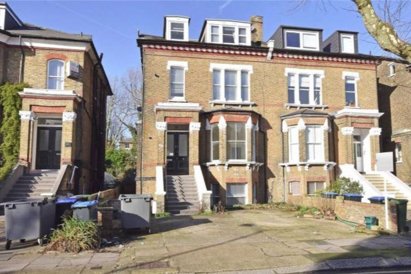 'Large 1 bedroom flat shared garden Kilburn' Room to Rent from SpareRoom