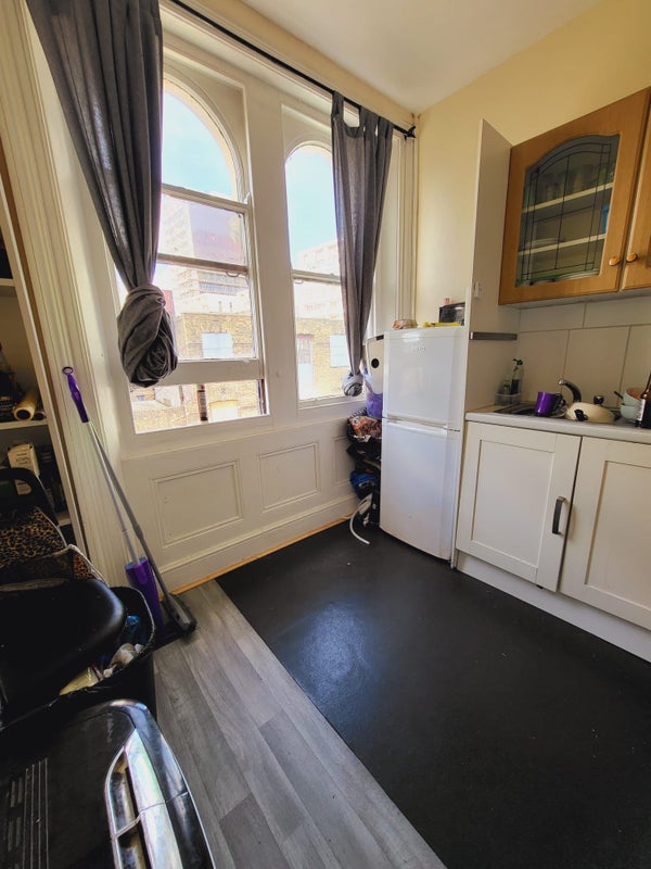 'Dalston, E8, Inclusive Studio Apartment ' Room to Rent from SpareRoom