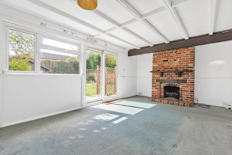 'Spacious House Short Central Farnham' Room to Rent from SpareRoom