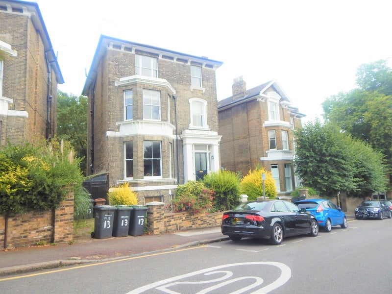 'Eliot Park, Lewisham, London, SE13 7EG' Room to Rent from SpareRoom