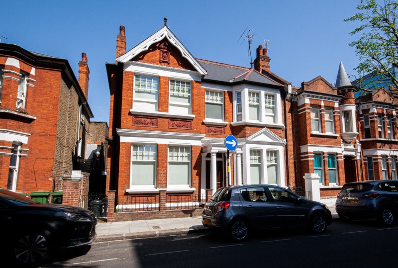 'Newly Refurbished House In Hammersmith' Room to Rent from SpareRoom