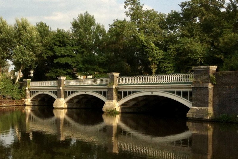 'Wonderful Weybridge Room to Rent' Room to Rent from SpareRoom