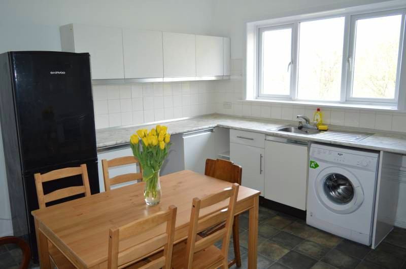 'Superb double room for single in Woolwich' Room to Rent from SpareRoom