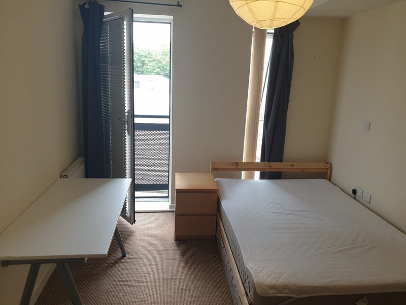 'Double room near temple meads all Bills included' Room to Rent from
