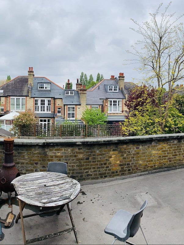 'Double room in Sydenham flat. 5 mins from station' Room to Rent from