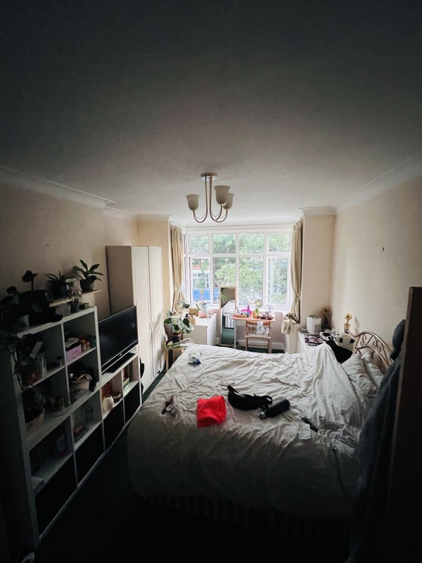'House In South Wimbledon ' Room to Rent from SpareRoom