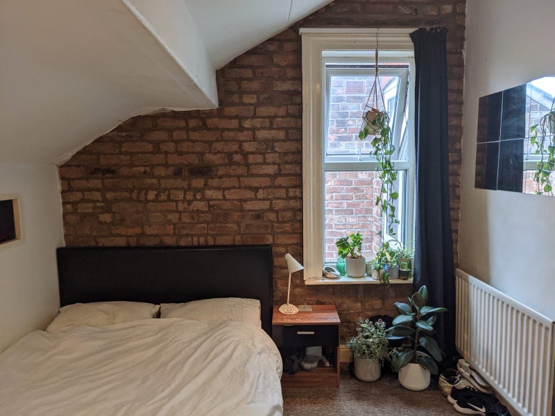 'West Didsbury House Share' Room to Rent from SpareRoom