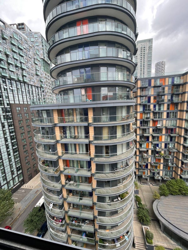 'Bright modern 1 Bed flat Canary Wharf ' Room to Rent from SpareRoom