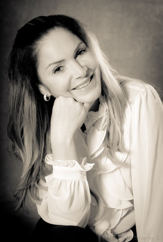 Photo 1: Hi My name is Claire. `I am a great tenant.