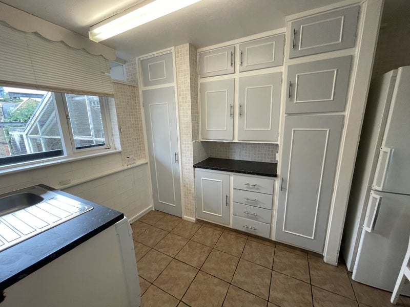 'Double & Single rooms Holborn WC1' Room to Rent from SpareRoom