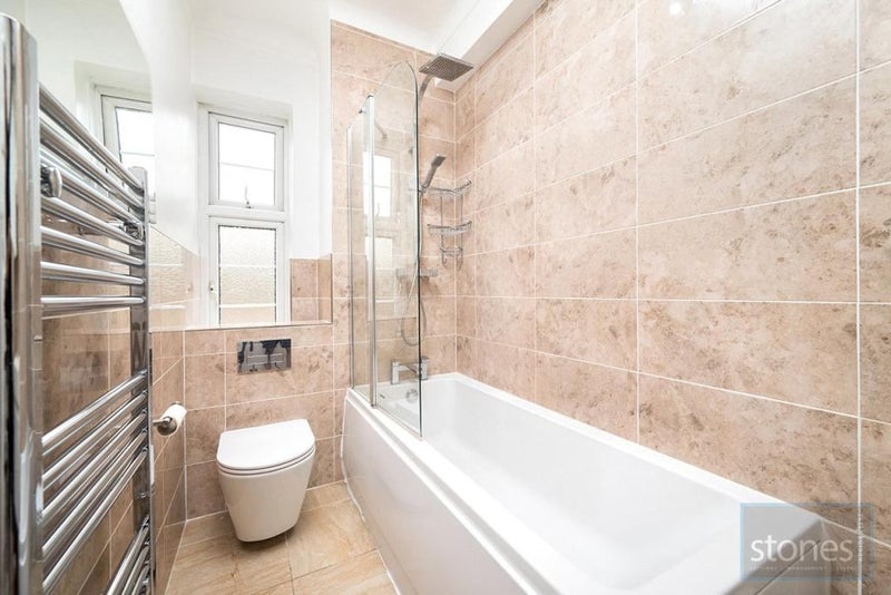 'Large Studio flat for rent in Swiss Cottage NW3' Room to Rent from SpareRoom