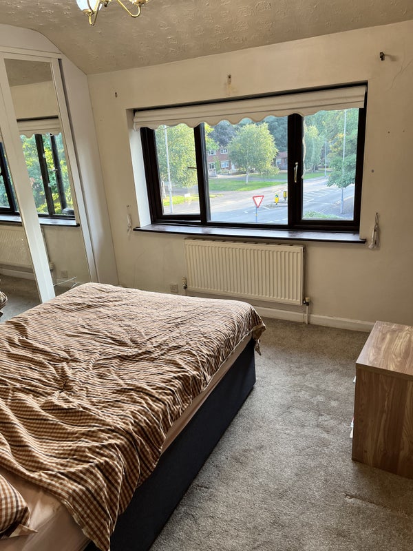 'Fantastic 2 Bedroom House in Westbromich ' Room to Rent from SpareRoom
