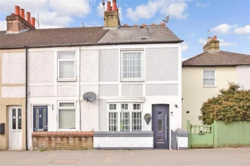 'Double Room Leatherhead' Room to Rent from SpareRoom