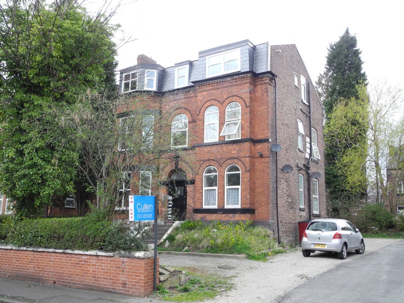 'Fabulous 1 bed flat, Levenshulme AVAIL NOW!' Room to Rent from SpareRoom