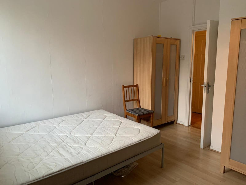 'Rooms Available 5 Mins To Euston / Camden ' Room to Rent from SpareRoom
