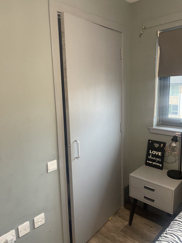 'Double Bedroom For Rent (Central Livingston) ' Room to Rent from SpareRoom