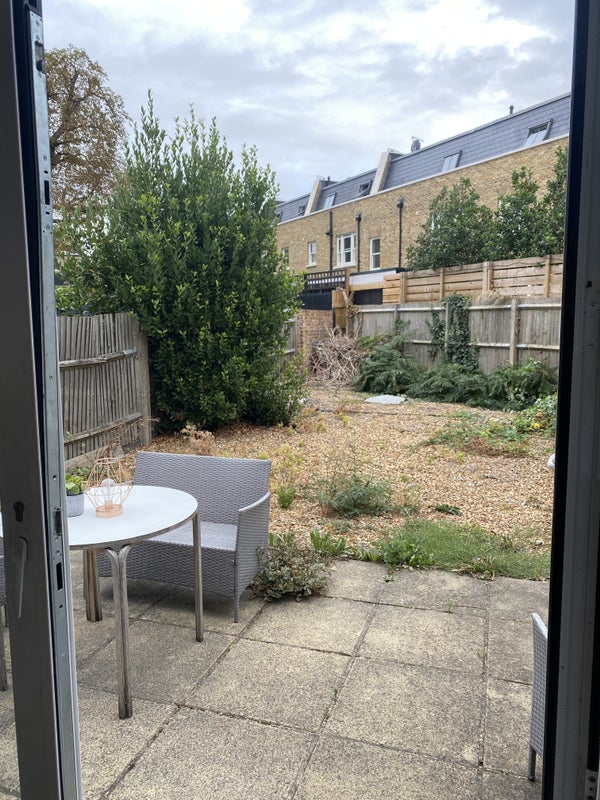 'Double Bedroom Available in Balham' Room to Rent from SpareRoom