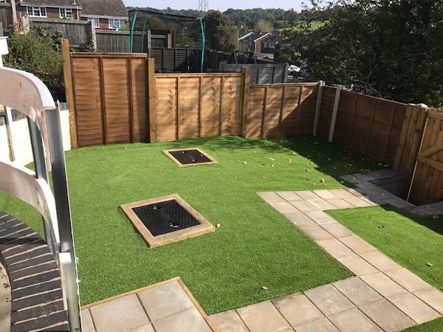Photo 1: astro turfed garden