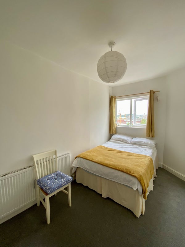 'Bright double room in a Bedminster house' Room to Rent from SpareRoom