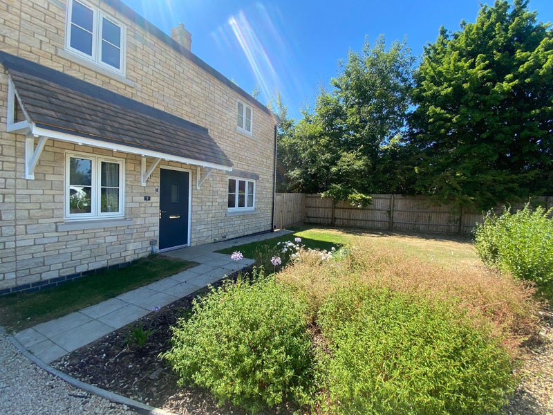 'Room Available in Large House Freelands' Room to Rent from SpareRoom