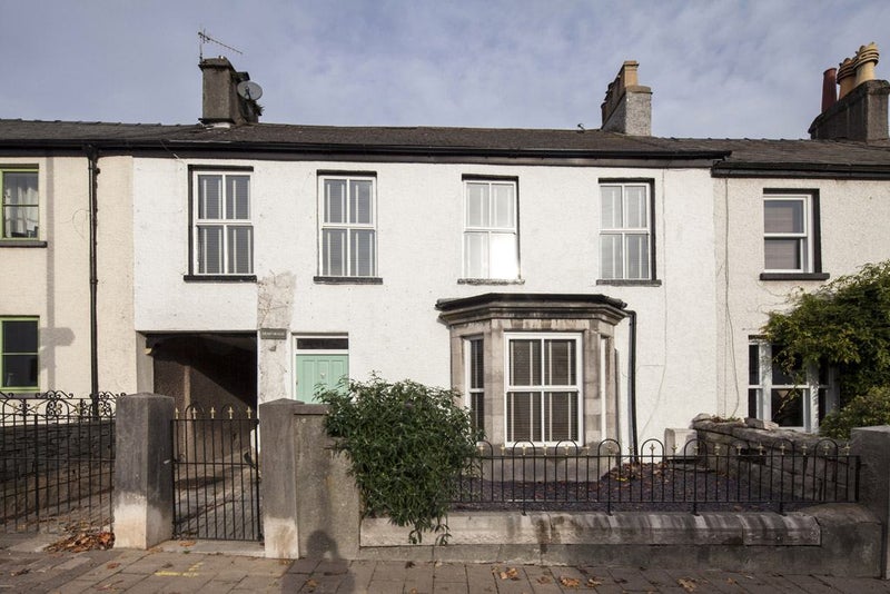 'One Bed Apartment In Central Dalton' Room to Rent from SpareRoom