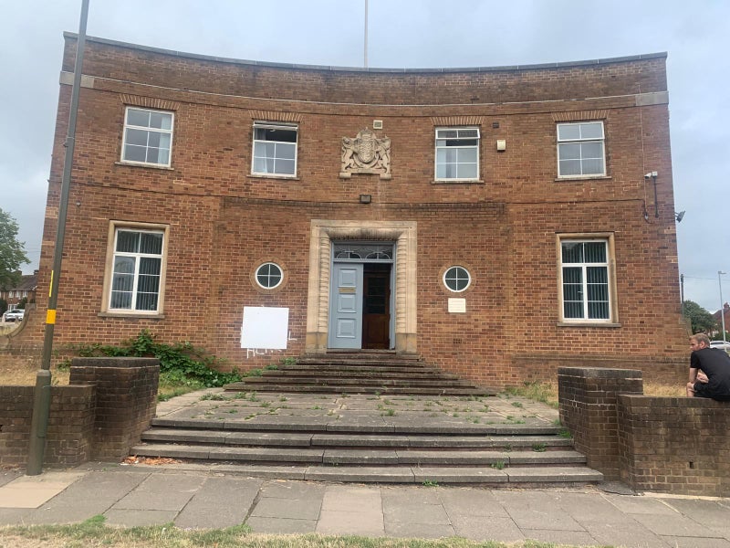 'Rooms for rent in Sheldon' Room to Rent from SpareRoom