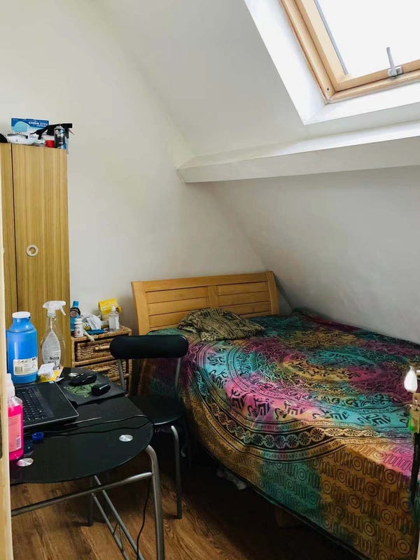 'Room Near to MMU UoM Oxford Rd Piccadilly Station' Room to Rent from