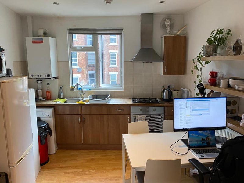 'Cosy 2 bedroom flat in Angel Islington' Room to Rent from SpareRoom