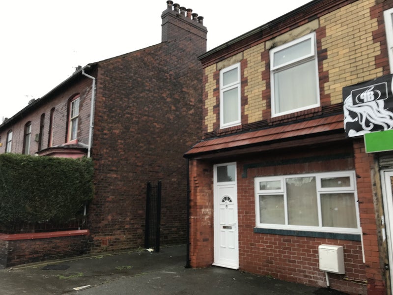 'Double room in Moston' Room to Rent from SpareRoom