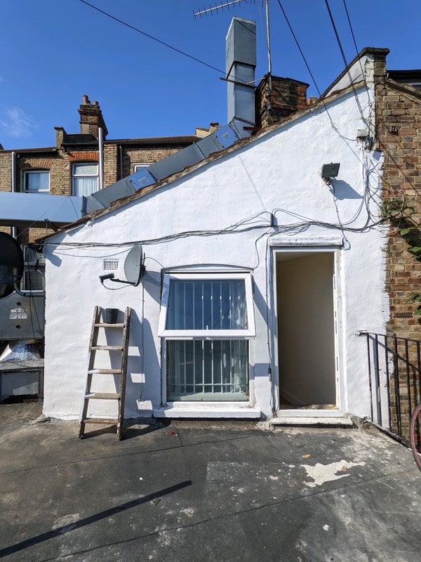 '1 Bed Flat Walthamstow (4 12 Month Sublet)' Room to Rent from SpareRoom