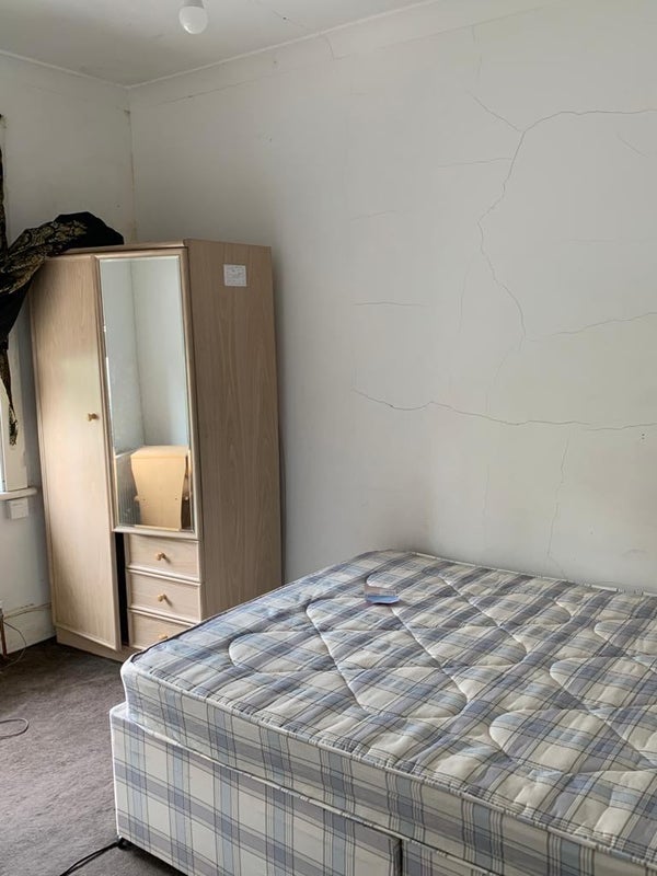 '2 Bedroom Flat In Enfield ! ' Room to Rent from SpareRoom