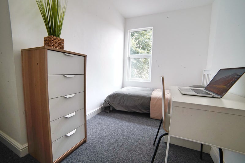 '💙💚Double room in RUSHDEN, NN10' Room to Rent from SpareRoom