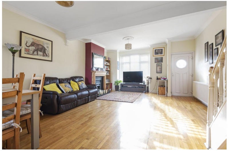 Photo 1: Living area