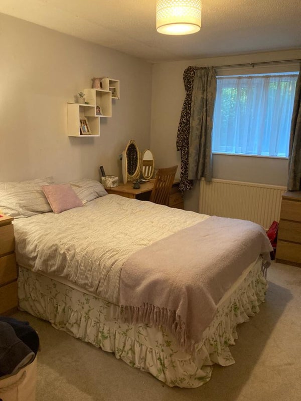 'Double room' Room to Rent from SpareRoom