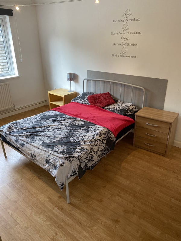 'Mr A Pritchard' Room to Rent from SpareRoom