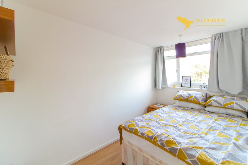 '4 Stunning New Rooms 10Mins To Eastcote Station' Room to Rent from