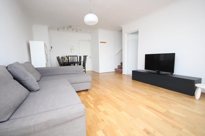 'Duplex Two Bed Flat With Balcony In Notting Hill' Room to Rent from
